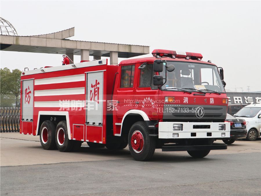 東風(fēng)12噸泡沫消防車 東風(fēng)12噸泡沫消防車