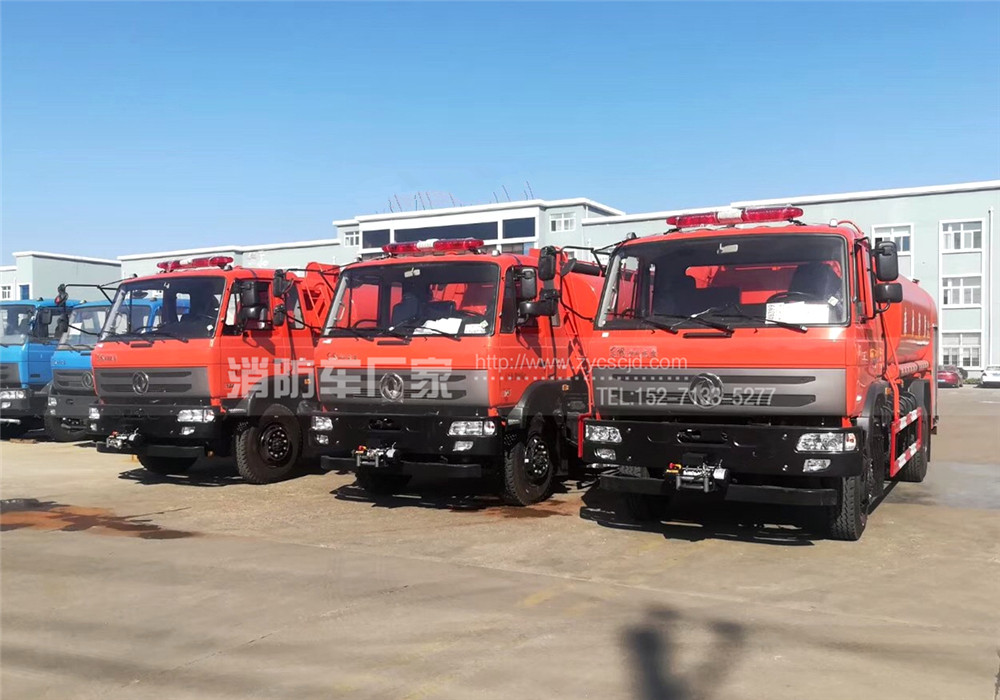 東風(fēng)10噸四驅(qū)森林消防車(chē) 東風(fēng)10噸四驅(qū)森林消防車(chē)