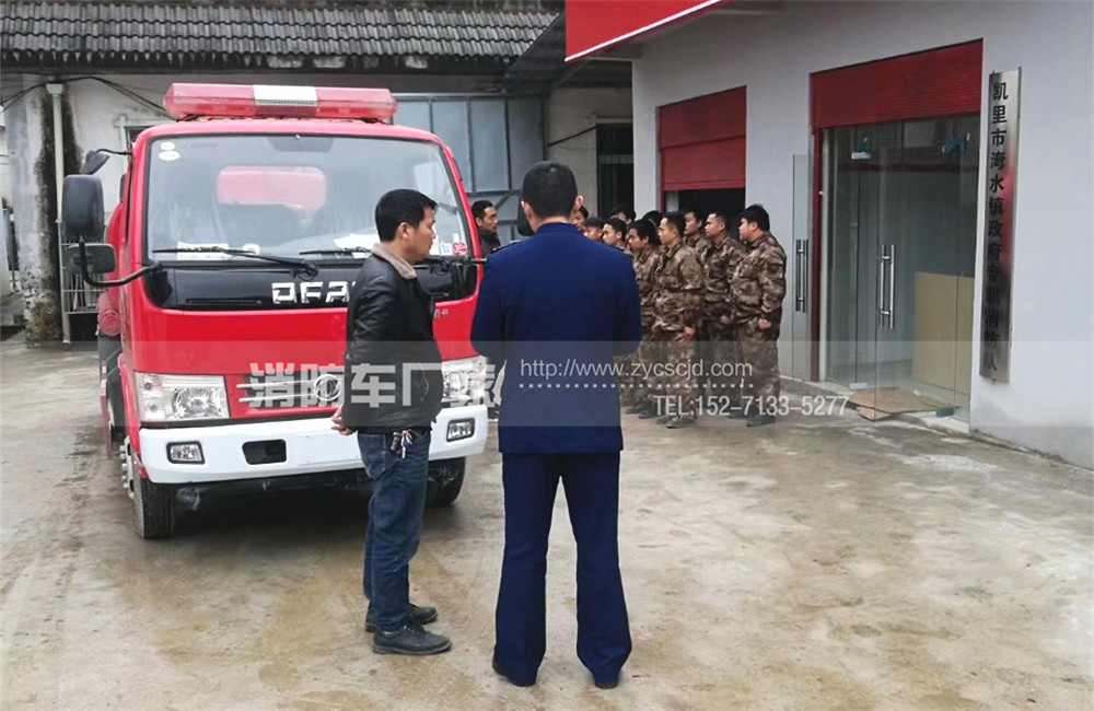 領(lǐng)導(dǎo)檢查車(chē)輛 領(lǐng)導(dǎo)檢查車(chē)輛