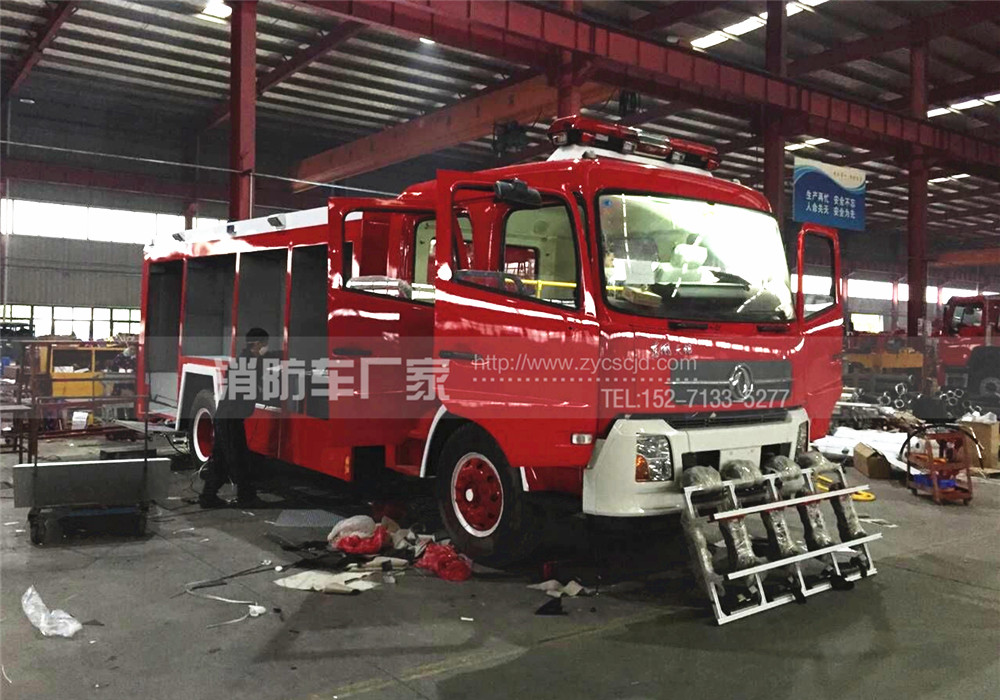 東風(fēng)天錦6噸泡沫消防車 東風(fēng)天錦6噸泡沫消防車