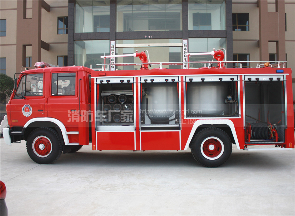 干粉消防車(chē) 干粉消防車(chē)